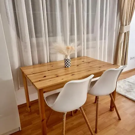 Apartamento Cozy Near Hockey & Football Arena *