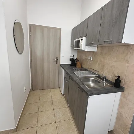 Apartman Cozy Near Hockey & Football Arena Pozsony